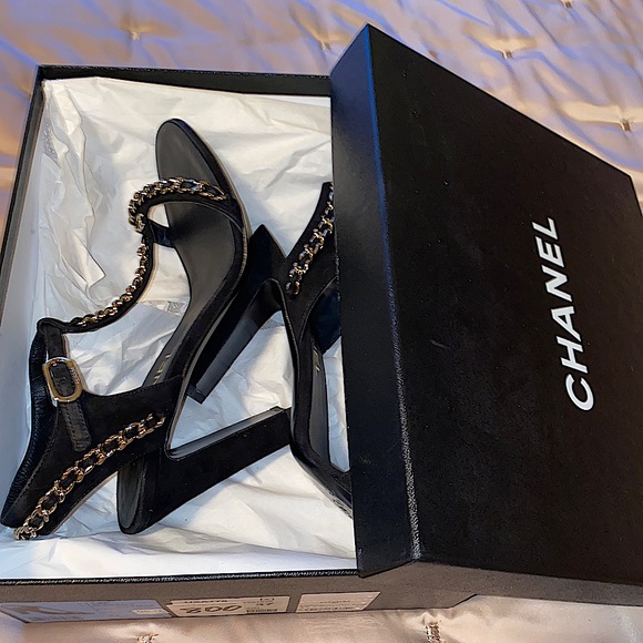 Chanel Sandals Authentic - Picture 3 of 9